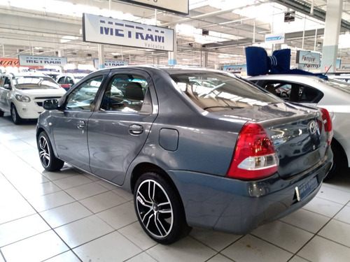 Imagem 6 de 11 de Toyota Etios 1.5 Xs Sedan 16v Flex 4p Manual