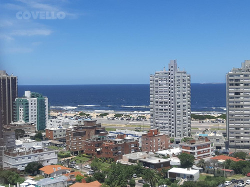 Imagen 5 de 30 de Apartamento De Un Dormitorio En Piso 21 , Garage, Edificio Con Amenities