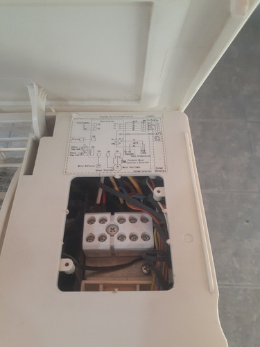 Imagen 7 de 8 de Vendo Aire Acondicionado Split Delonghi F/c De2250f Usado