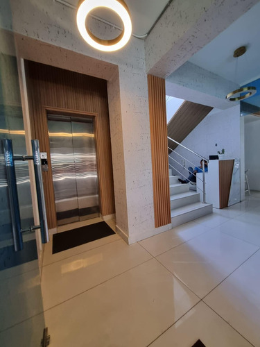 Venta De Apartamento Sin Amueblar 3 Habitaciones Alma Rosa 1