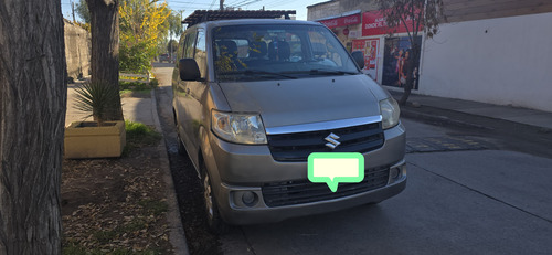 Suzuki APV Minvan