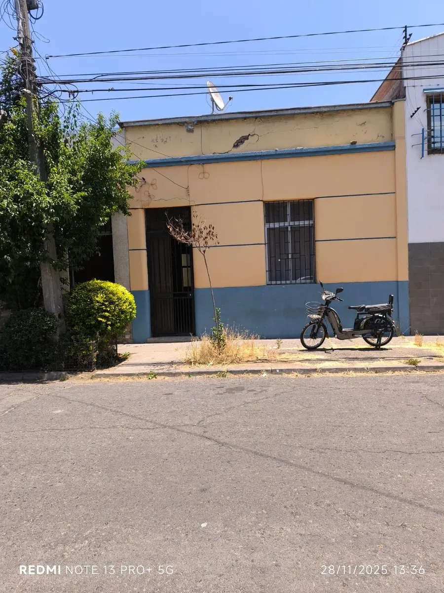 Imagen 2 de 9 de Vendo Casa En Barrio Residencial, Centro Sur De Santiago