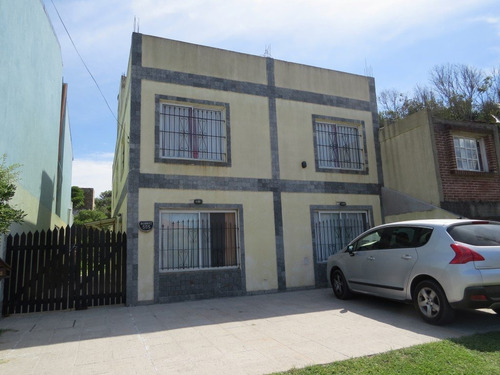 Imagen 1 de 16 de Complejo En Venta Pinamar Mar De Ostende 4 Unidades Amplias+jardin Con Parrilla Cloacas