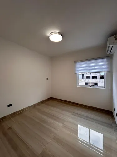 Apartamento Alquiler. (nc)