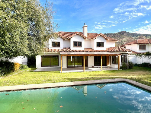 Arriendo Casa En Exclusivo Condominio, Los Trapenses
