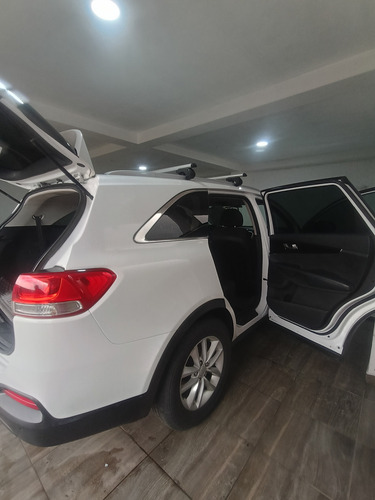 Kia Sorento 2.4 Lx At