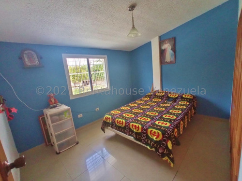 Imagen 11 de 15 de Townhouse En Venta La Morita I Maracay 22-16124 Df