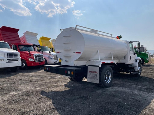 International 4400 Pipa 10,000 Lts Blanco