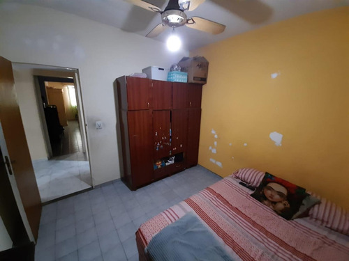 Imagen 7 de 19 de Casa De 3 Dormitorios - Barrio Triángulo