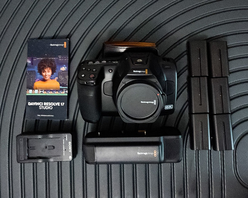 Blackmagic Design Pocket Cinema Camera 6k Pro (canon Ef)