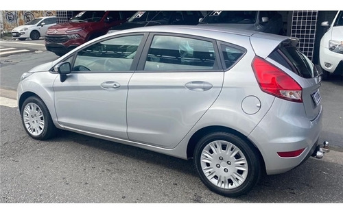 Imagem 2 de 11 de Ford Fiesta 1.6 Se Plus Hatch 16v Flex 4p Powershift