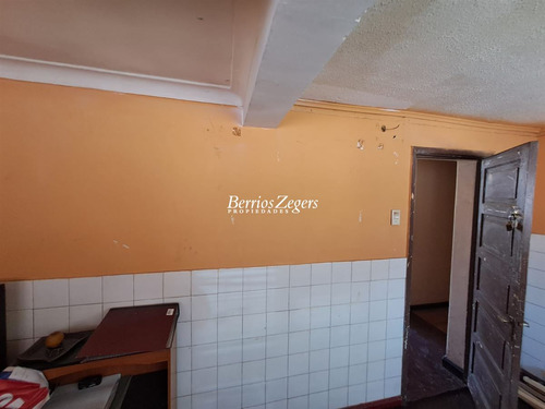 Terreno Construcción En Venta, Macul Cercano A Municipalidad