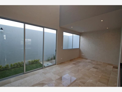 Imagen 3 de 10 de Casa Sola En Venta Santa Maria Xixitla