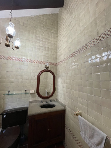 Casa En Venta En Acopilco En Privada Con Club Hípico.