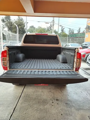 Nissan NP300 Frontier 2.5 Le Aa Mt