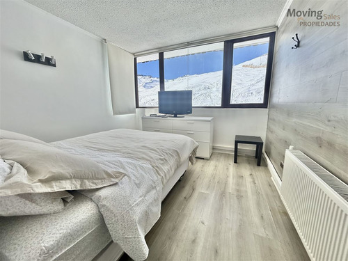 Departamento En Arriendo De 2 Dorm. En Lo Barnechea