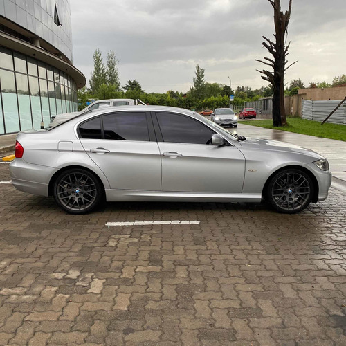 Bmw Serie 3 2.5 325i Sedan Executive 2010