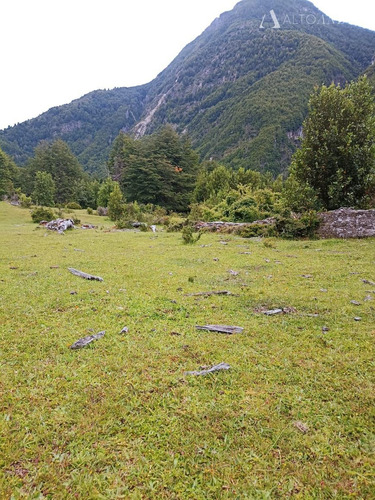 Sitio De 251 Hta. Futaleufu En Venta