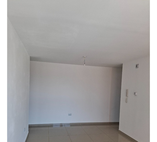Depto. Venta De 1 Dormitorio Usd 57.000. Barrio Guemes.