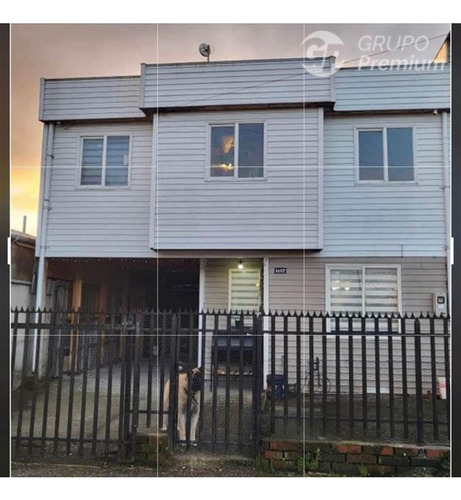 Casa En Venta De 5 Dorm. En Puerto Montt