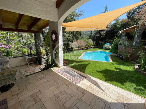 Linda Casa En Venta De 5 D En Cond. Refugios Del Arrayán