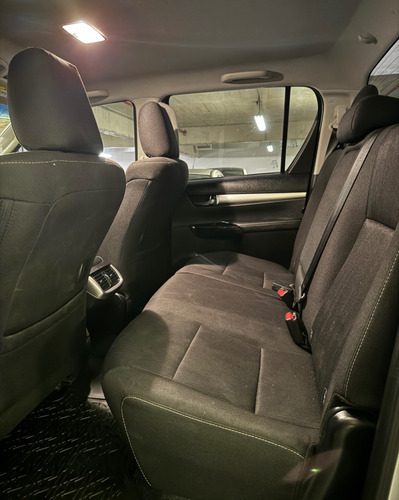 Toyota Hilux Pick-up 2.8 Cd Srv 204cv 4x4 At