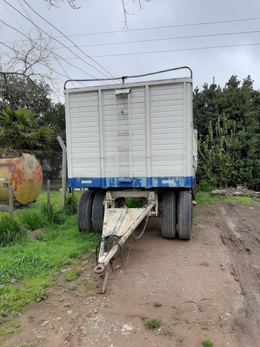 Imagen 3 de 5 de Acoplado Barandas V Salto