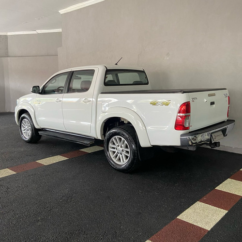 Toyota Hilux 2.7 Srv Cab. Dupla 4x4 Flex Aut. 4p