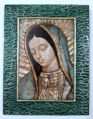 Cuadro Virgen De Guadalupe - De Madera  -estucado 24 X 30 Cm