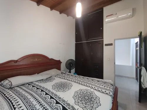 Casa En Venta En El Bosque. Cod V29719
