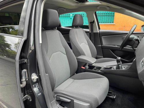 Imagen 10 de 15 de Seat Leon 2019 1.4 Style T 150hp Mt