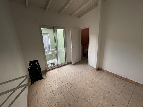 Imagen 5 de 6 de Venta Ph 2 Amb En Pilar Oportunidad