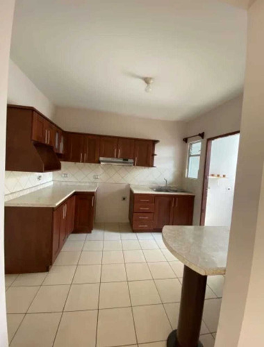 Imagen 5 de 17 de Amplia Residencia 3 Hab En Heredia