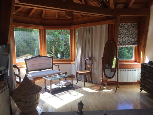 Imagen 10 de 17 de Casa Muy Confortable En Barrio Privado, Con Quincho, Playa, Pileta Climatizada Y Club House En Bariloche