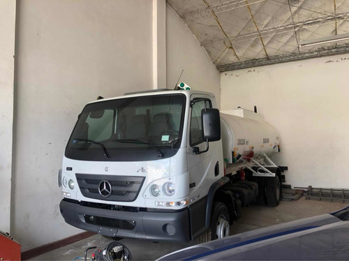 Mercedes Benz Accelo 1016