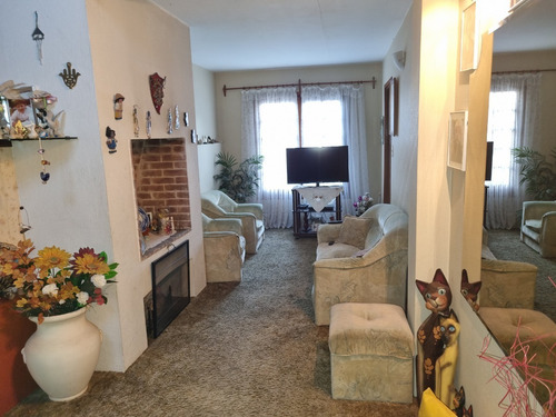 Imagen 13 de 20 de Regia Casa 6 Ambientes/ Villa Sarmiento
