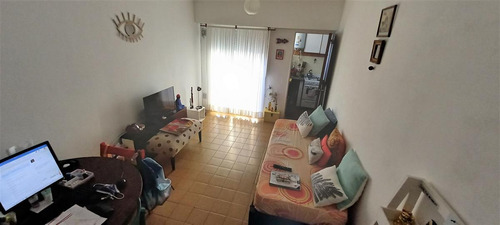 Imagen 2 de 5 de Vicente López - 1 Dormitorio, 1 Baño - Contrafrente Quinto Piso. Luminoso