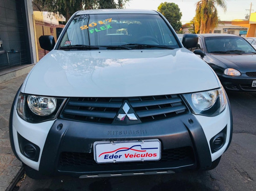 Imagem 3 de 11 de Mitsubishi L200 Triton 2.4 Hls 16/17