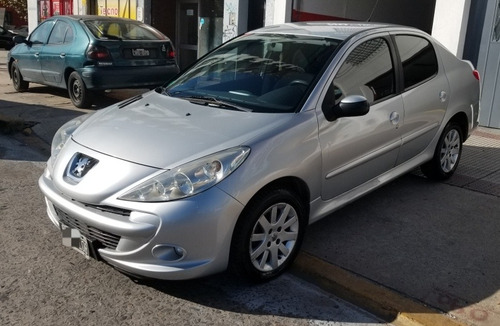 Peugeot 207 2014 1.4 Sedan Allure 75cv