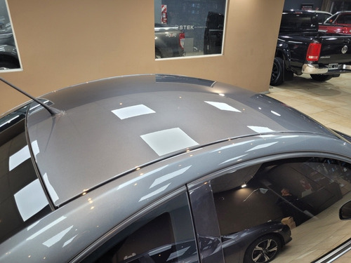 Imagen 7 de 15 de Volkswagen New Beetle 2008 2.0 Advance