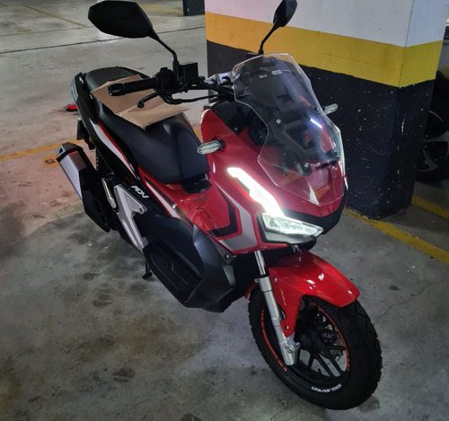 Honda Adv 150