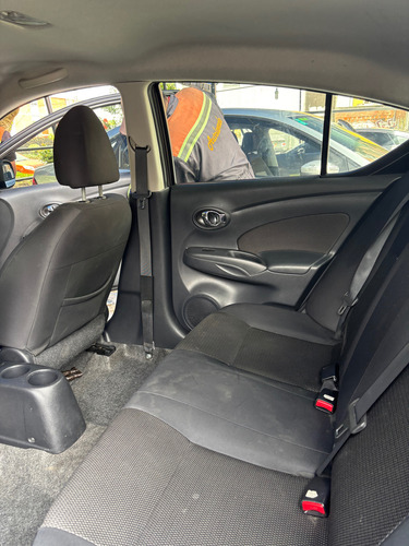 Nissan Versa 1.6 Advance