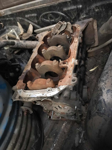 Toyota Hilux 2.5 4x4 Chocada Al Día Con 08 - Para Transferir
