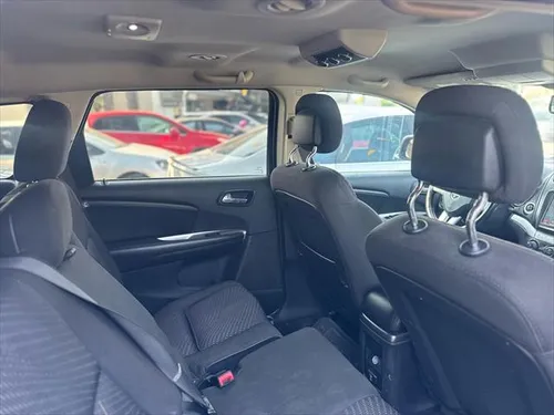 Dodge Journey 2.4 Sxt 7 Pasajeros At