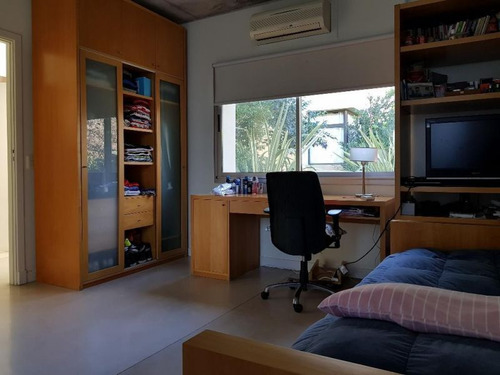 Gran Diseño Casa Moderna, 3 Dorm. En Bºc La Celina