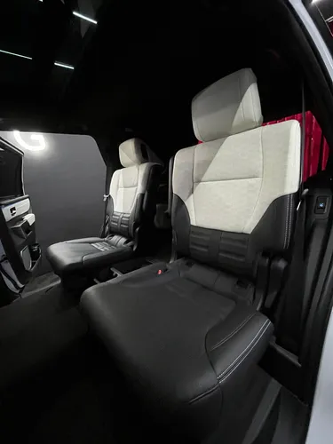 Toyota Sequoia 3.5 V6 Capstone
