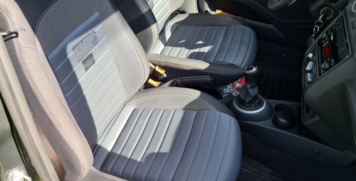 Volkswagen Gol 1.6 G6 Trendline 101cv 2014
