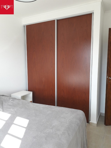 Venta De Dúplex En City Bell (18 E/ 479 Y 480)
