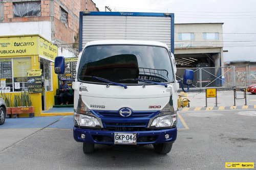 Hino Dutro Pro 300 4.0 Diesel Modelo 2020