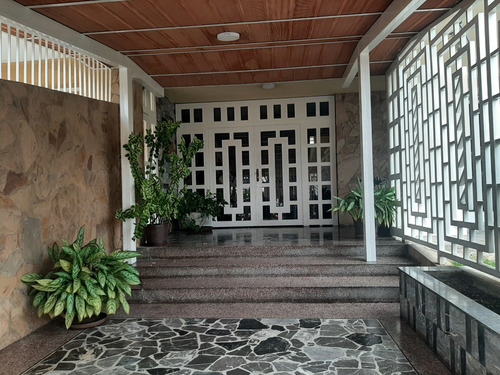 Imagen 21 de 22 de Venta De Amplio Apartamento En Urb. Terrezas De Lo Nisperos Valencia Cod 143448